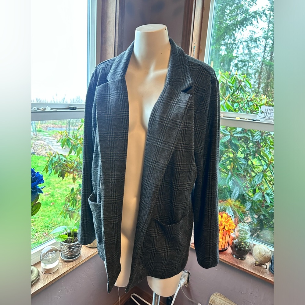 Wallflower Hooded Plaid Blazer